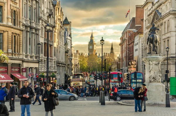 Whitehall en Sunset, Londres, Reino Unido — Foto de Stock