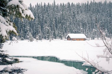 Kışın Lake Louise