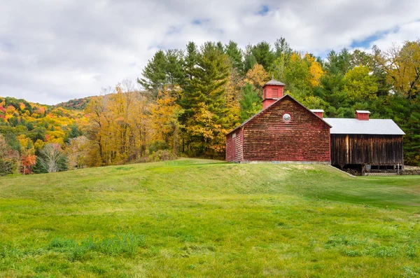 Rural Massachusetts on a Cloudy Autumn Day — Stock Photo, Image