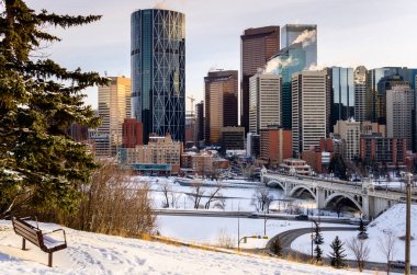 Günbatımında Calgary silueti