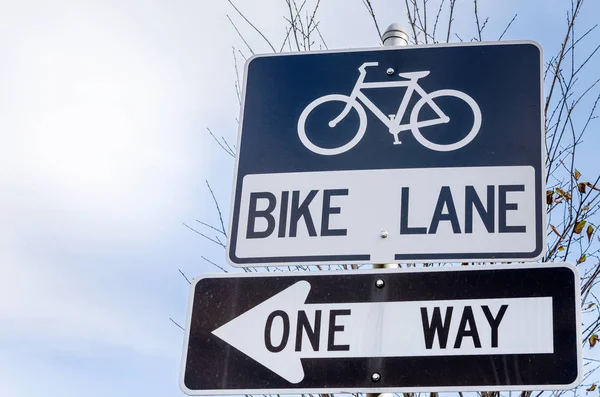 Bike Lane and One Way Signs — Stock Photo, Image