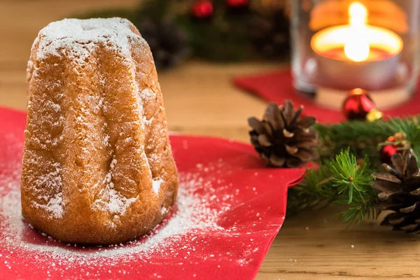 Gros plan d'un gâteau de Noël traditionnel — Photo