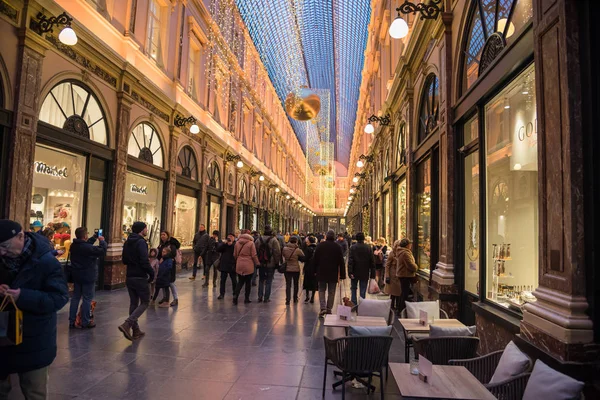 Brussels Belgium December 2019 People Walking Famous Royal Gallery Saint — Stock Photo, Image