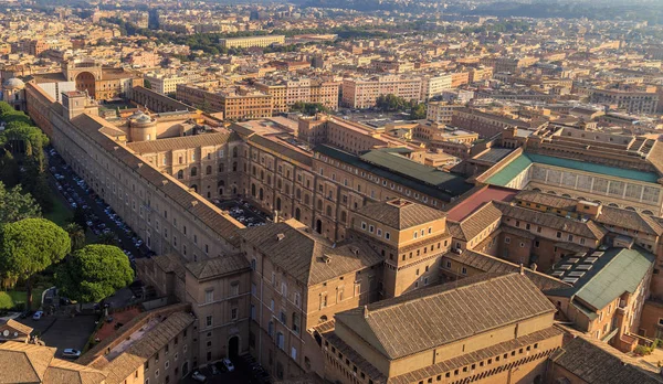 Sistine Şapeli ve Roma Vatikan müzesine bir görünüm