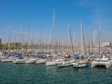 Barselona Limanı 'nda yatlar