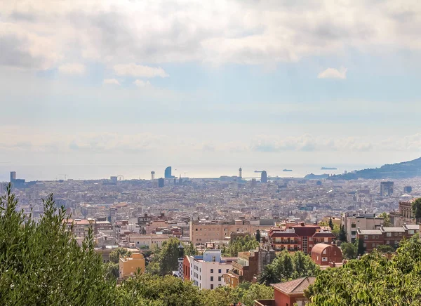 Barcelona in de zomer daglicht — Stockfoto