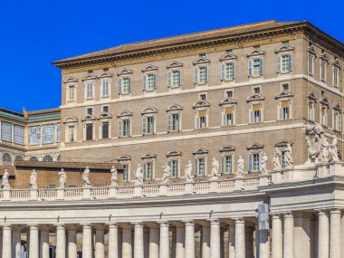 Palace St. Peter's Meydanı'na Papa, görüntülemek