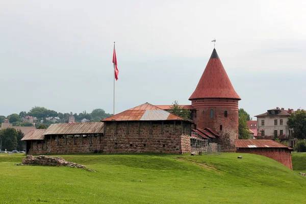 Medieval castle in Kaunas, Lithuania in the daytime — Stock Photo, Image