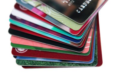 Seçici odak, kredi kartı ve banka kartı üzerinde beyaz background.financial arka plan kavramı yığını. izole