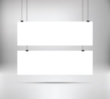 2 beyaz poster sahte cilt üzerinde asılı afiş kadar.