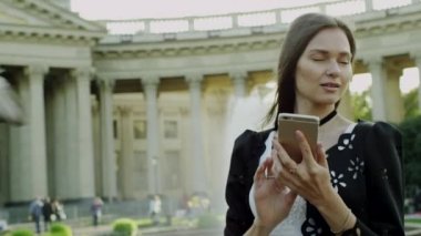 Çekici kadın telefon sohbet