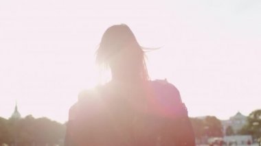 Güzel genç kadın pozlar