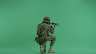 Asker hedefleri yeşil ekran arka oturma