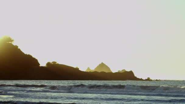 Удивительный вид на Тихий океан — стоковое видео
