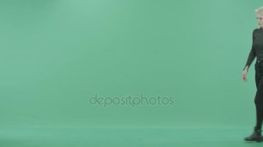 bir kız ile Bagaj el