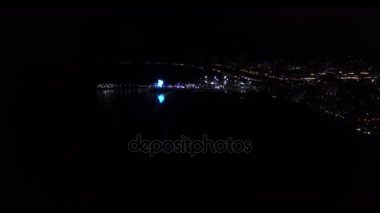 Santa Monica pier ve Malibu dönme dolap için su üzerinde uçuş