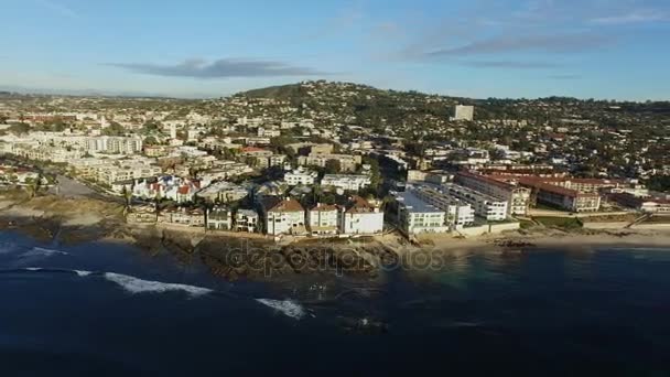 Playa San Diego y La Jolla Cove desde arriba — Vídeos de Stock