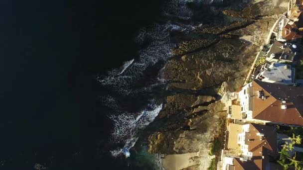 Vista de aves de la zona costera de San Diego — Vídeo de stock