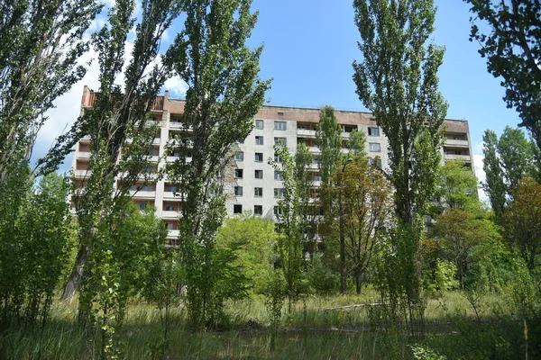 Hylätty Pripyatin Kaupunki Tsernobylin Poissulkemisalueella Kesä 2019 — kuvapankkivalokuva