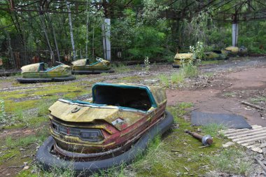 Pripyat lunaparkı, Ukrayna 'nın Pripyat şehrinde bulunan terk edilmiş bir lunaparktır. 2019 yazı..
