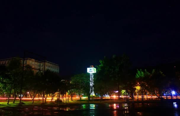 Okolicy Wieża Zegarowa Światła Samochodu — Wideo stockowe