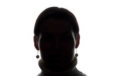 Genç kadına bak devam - yatay siluet