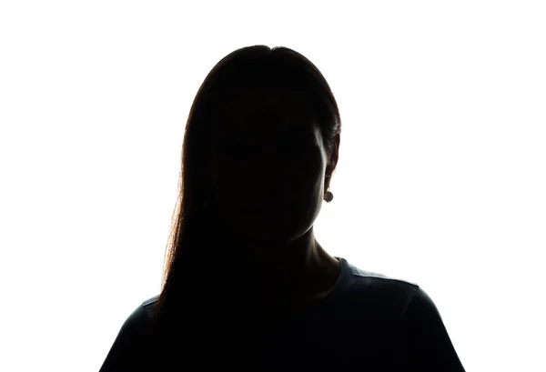 Akan ile önde genç kadın göz saç - yatay siluet