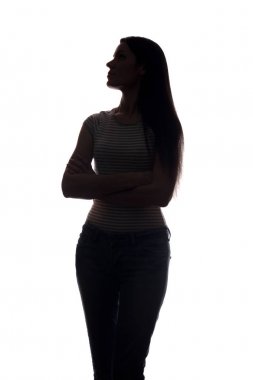 Genç kadına bak devam - dikey siluet