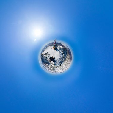 Göl zamersshee bakan Dağı'nın en iyi sırt çantası bir