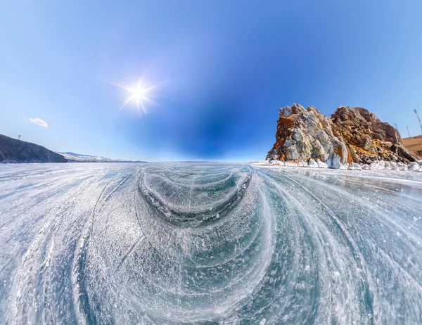 Wide-angle view Shaman Rock or Cape Burhan on Olkhon Island in w — Stock Photo, Image