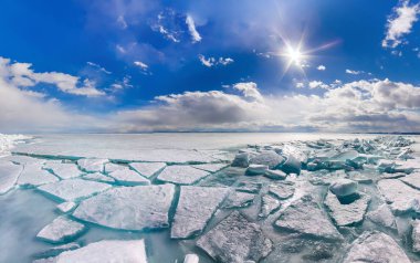 Geniş Baykal Gölü buz Tepecik Olkhon Adası Panoraması