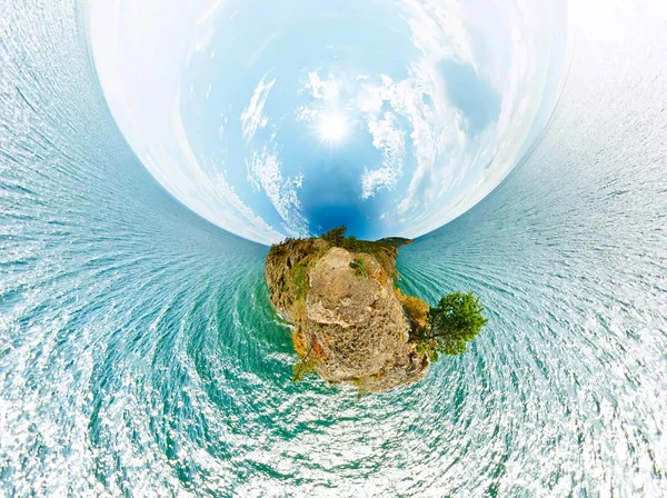 La proiezione stereografica panorama roccia sopra l'acqua Baika — Foto Stock