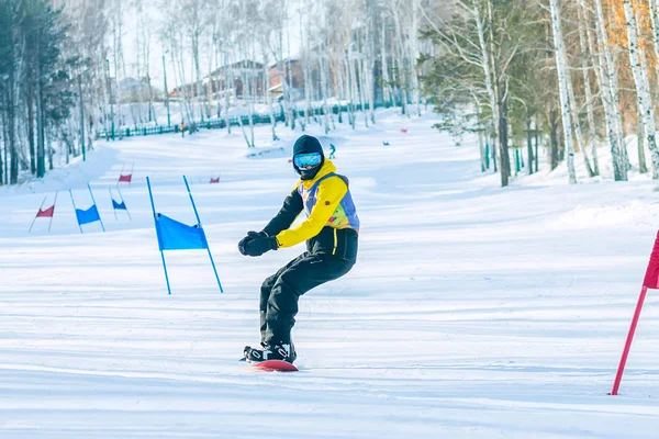 Irkutsk, Rusko - 12. února 2017: Slalom konkurence snowboar — Stock fotografie