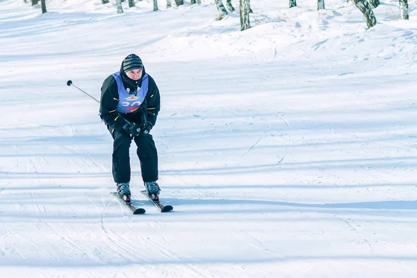 Irkutsk, Rusia - 12 de febrero de 2017: Slalom competition snowboar —  Fotos de Stock