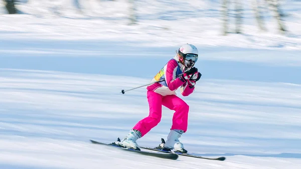 Irkoetsk, Rusland - 12 februari 2017: Slalom competitie snowboar — Stockfoto