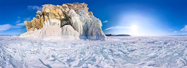 Panorama cilíndrico Xamã do Cabo na ilha de Olkhon, Lago B — Fotografia de Stock