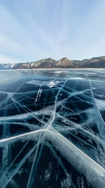 Panorama Rachaduras Gelo Azul Lago Baikal Olkhon — Fotografia de Stock