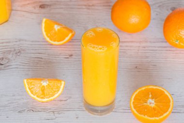 cam açık ahşap renkli, portakal suyu