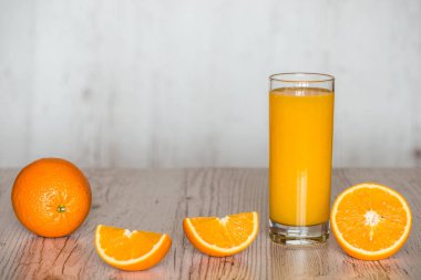 cam açık ahşap renkli, portakal suyu