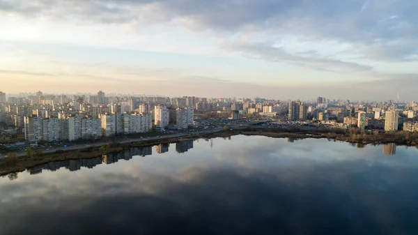 Letecký pohled na Poznyaki. Darnitskiy okres, Kyjev Ukrajina. — Stock fotografie