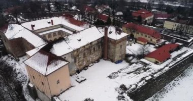 Kışın Uzhhorod Kalesi 'nde Hava Güzelliği Grimly Manzarası.