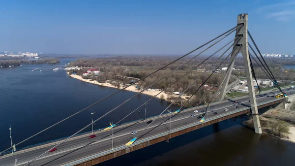 Vista aérea del puente norte, Kiev, Ucrania — Foto de Stock