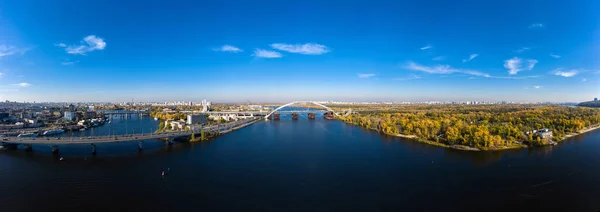 Vista aérea del puente Havansky y la península de Rybalskyi —  Fotos de Stock