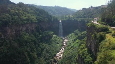 Bogota, Kolombiya, Güney Amerika 'da El Salto de Tequendama şelalesi.