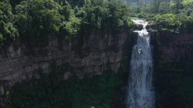Tequendama Falls yakınındaki Bogota, Kolombiya
