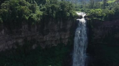 Bogota Kolombiya 'da büyük Tequendama şelaleleri