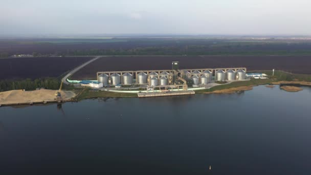 Vista aérea de los Silos de Acero — Vídeos de Stock