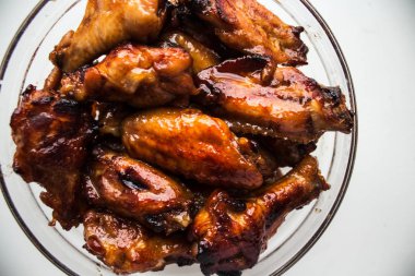 soya ve bal soslu tavuk kanadı