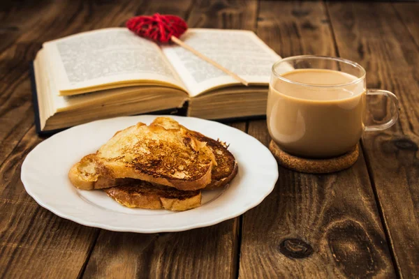 Open book toast and coffee — Stock Photo, Image