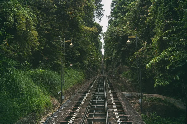 Penang tepeye George Town, neden Monoray İstasyonu Tren. Penang, Malezya.